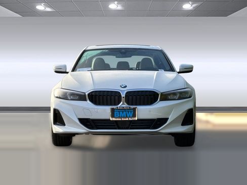 Used 2026 BMW 330i Sedan w/ Premium Package RWD image 5