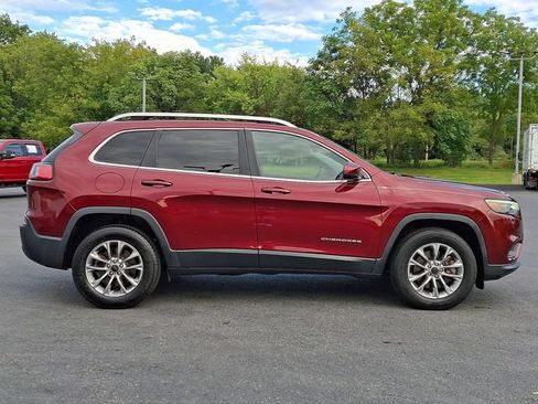 Used 2019 Jeep Cherokee Latitude Plus w/ Comfort/Convenience Group AWD/4WD image 10