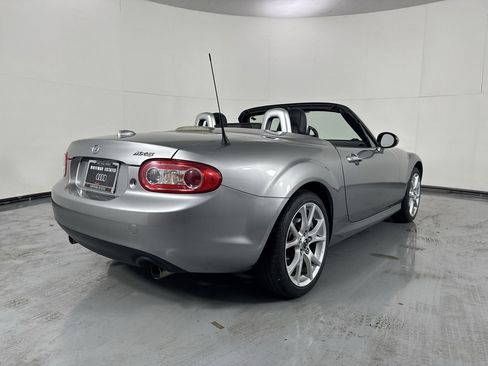 Used 2015 MAZDA MX-5 Miata Grand Touring w/ Premium Package RWD image 30