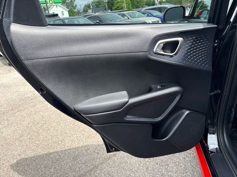 Used 2020 Kia Soul GT-Line FWD image 16
