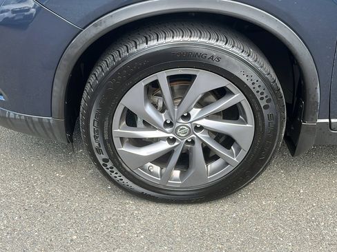 Used 2016 Nissan Rogue SL w/ SL Premium Package image 9