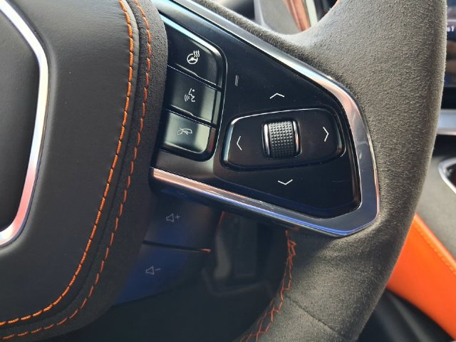 Used 2025 Chevrolet Corvette Stingray Premium Cpe w/ Z51 Performance Package RWD image 18