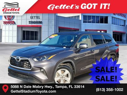 Used 2023 Toyota Highlander LE