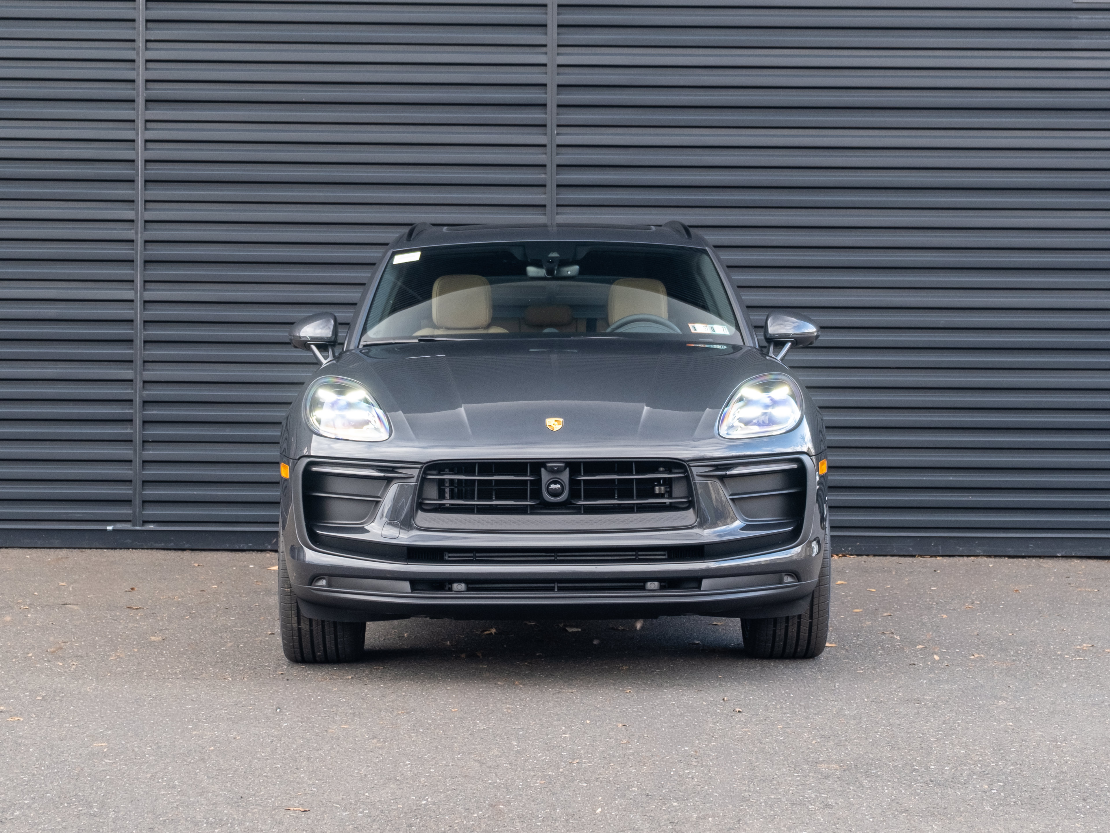 Certified 2026 Porsche Macan AWD/4WD image 11