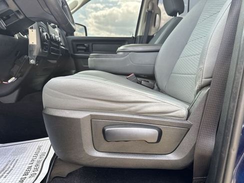 Used 2018 RAM 1500 Express w/ Express Value Package AWD/4WD image 16
