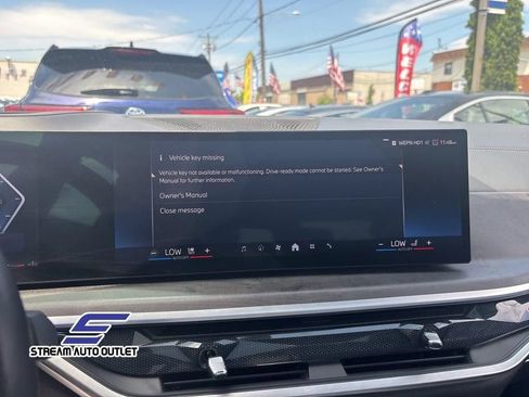 Used 2024 BMW X5 xDrive40i w/ Premium Package AWD/4WD image 33