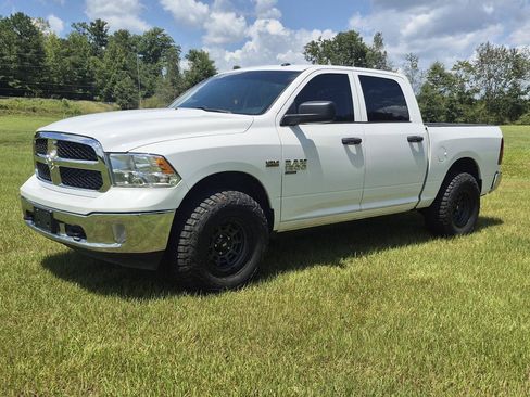 Used 2022 RAM 1500 Tradesman w/ Tradesman SXT Package AWD/4WD image 3