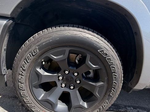 Used 2025 RAM 1500 Big Horn AWD/4WD image 4