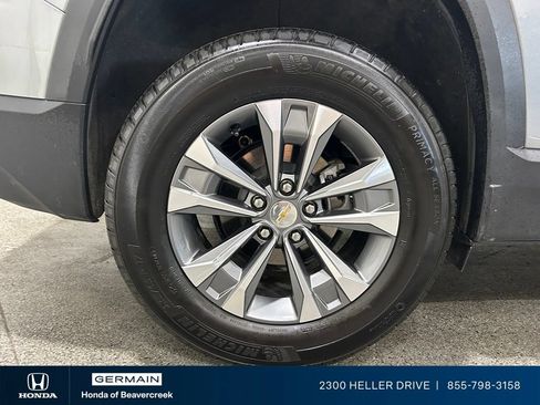 Used 2025 Chevrolet Equinox LT AWD/4WD image 10