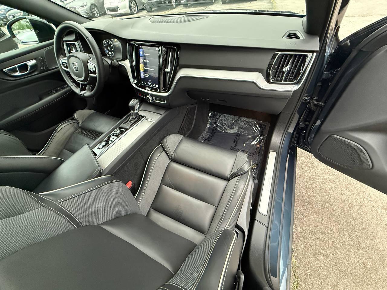 Used 2019 Volvo S60 T5 R-Design FWD image 21