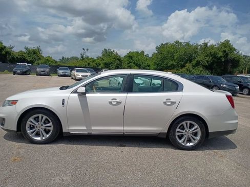 Used 2012 Lincoln MKS FWD image 2