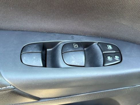 Used 2017 Nissan Sentra SV image 15