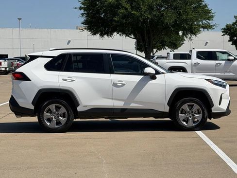 Certified 2024 Toyota RAV4 LE AWD/4WD image 3