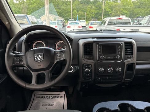Used 2018 RAM 1500 Express w/ Express Value Package AWD/4WD image 15