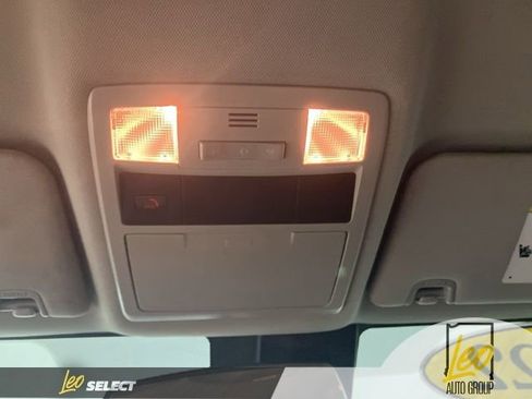 Used 2022 Toyota Tacoma SR AWD/4WD image 17