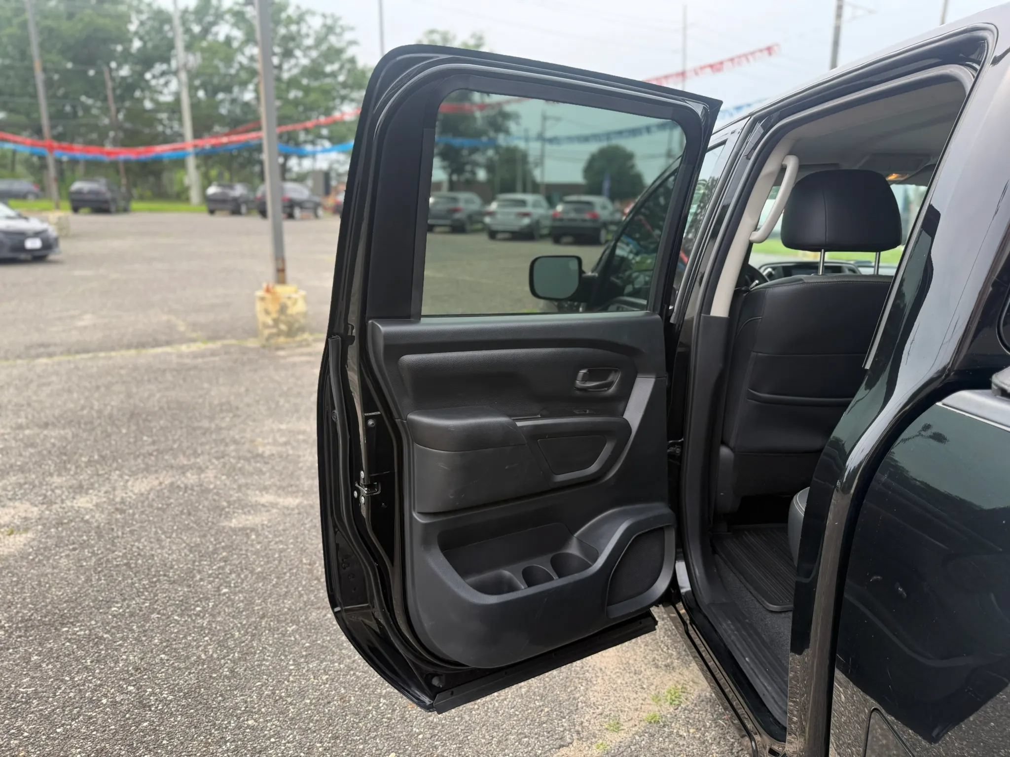 Used 2020 Nissan Titan S w/ S Utility Package AWD/4WD image 13