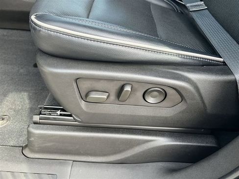 Certified 2023 Chevrolet Suburban LS image 18