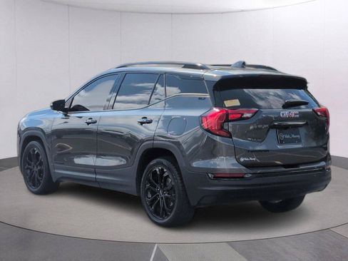Used 2021 GMC Terrain SLT w/ Elevation Edition FWD image 3