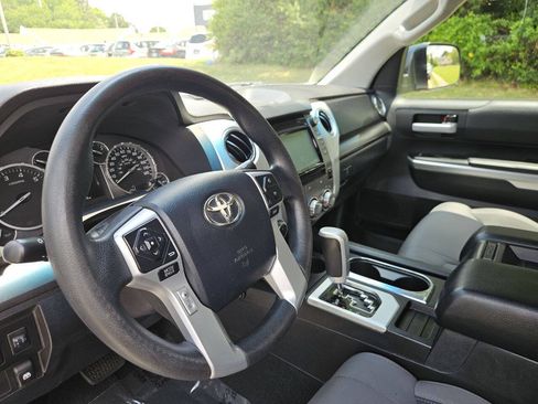 Used 2016 Toyota Tundra SR5 AWD/4WD image 13
