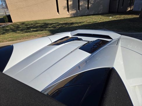Used 2024 Lamborghini Huracan EVO image 10