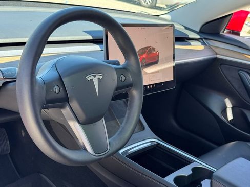 Used 2022 Tesla Model 3 image 19
