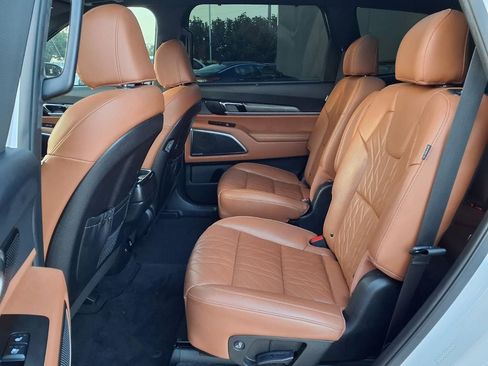 Used 2023 Kia Telluride SX Prestige X-Line AWD/4WD image 12