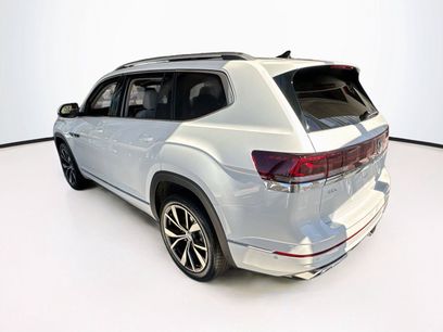 New 2026 Volkswagen Atlas SEL Premium R-Line