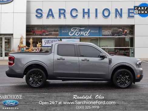 Used 2024 Ford Maverick Lariat w/ Black Appearance Package image 1