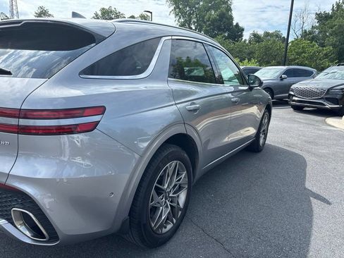 Used 2023 Genesis GV70 2.5T w/ Advanced Package AWD/4WD image 4
