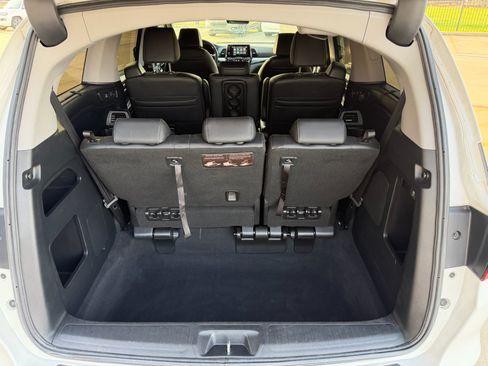 Used 2024 Honda Odyssey Touring image 34