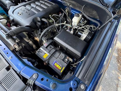 Used 2014 Toyota Tundra Platinum image 29