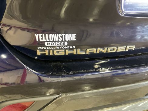Used 2023 Toyota Highlander Limited AWD/4WD image 31