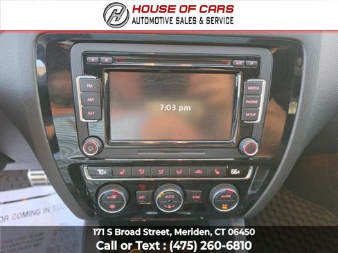 Used 2015 Volkswagen Jetta GLI SE FWD image 31