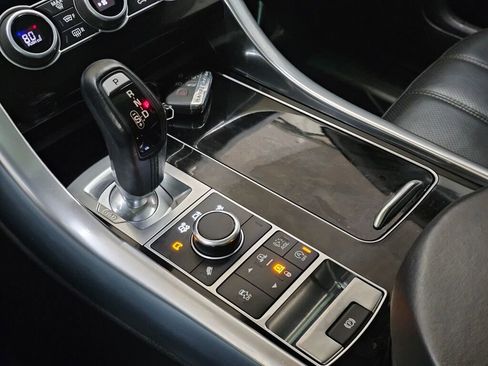 Used 2016 Land Rover Range Rover Sport HSE image 34