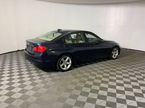 Used 2013 BMW 328i xDrive Sedan AWD/4WD image 6