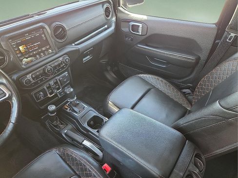 Used 2021 Jeep Wrangler Unlimited Sahara AWD/4WD image 12