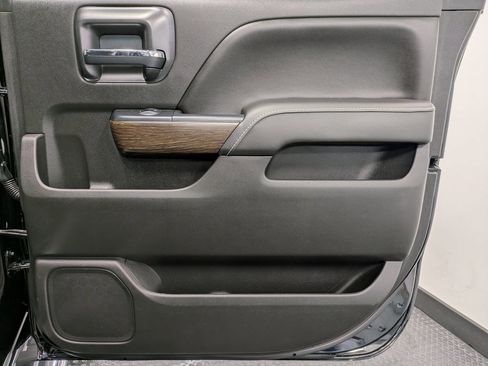 Used 2017 GMC Sierra 3500 Denali w/ Duramax Plus Package image 25