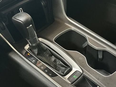 Used 2019 Honda Accord LX image 23