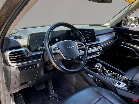 Certified 2025 Kia Telluride S AWD/4WD image 16