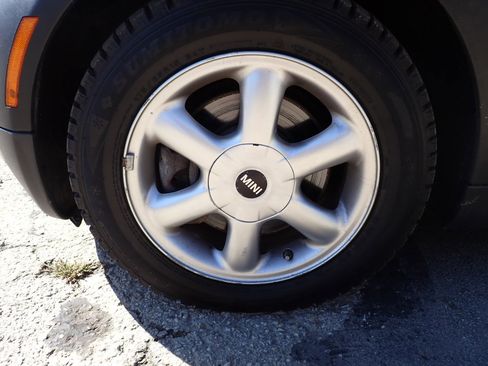 Used 2010 MINI Cooper Hardtop image 19