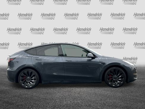 Used 2022 Tesla Model Y Performance image 3