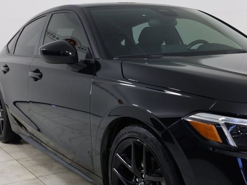 Used 2023 Honda Civic Sport image 15