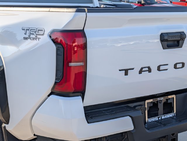 Used 2024 Toyota Tacoma TRD Sport AWD/4WD image 8