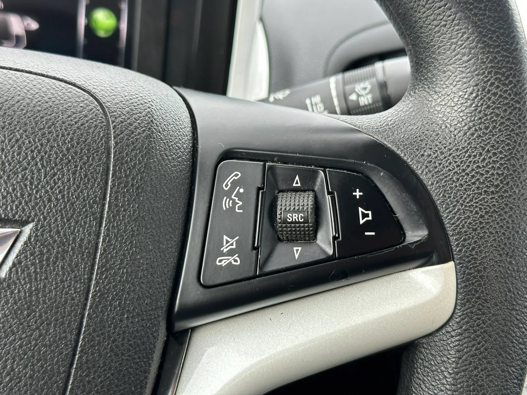 Used 2013 Chevrolet Volt FWD image 44