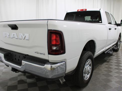 Used 2025 RAM 3500 Tradesman w/ Chrome Appearance Group AWD/4WD image 28