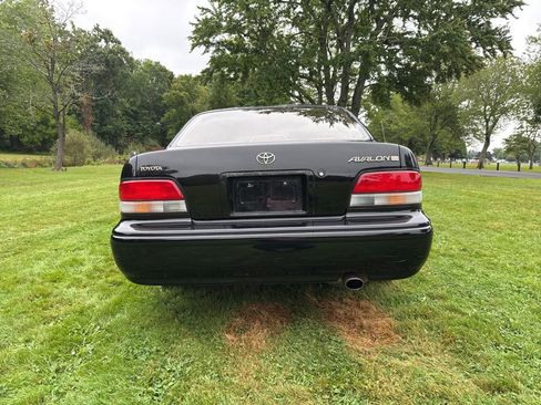 Used 1995 Toyota Avalon XLS FWD image 31