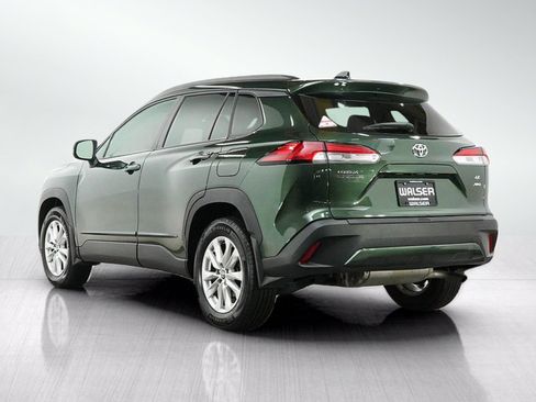 Used 2022 Toyota Corolla Cross LE AWD/4WD image 3