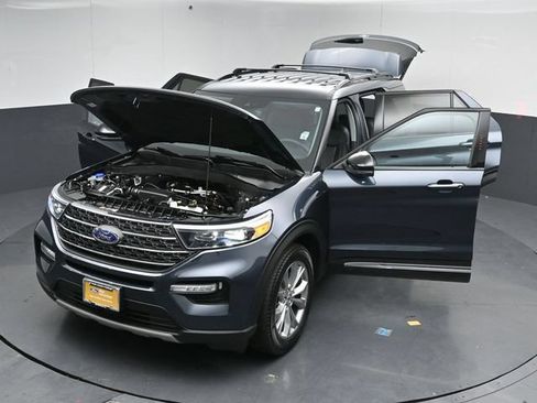 Certified 2024 Ford Explorer XLT w/ Equipment Group 202A AWD/4WD image 54