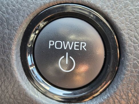Used 2025 Toyota Camry SE FWD image 22