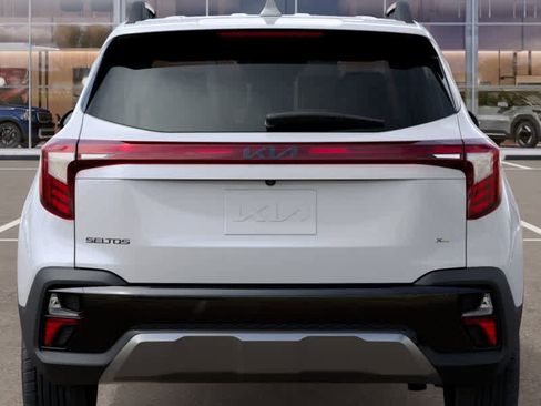 New 2025 Kia Seltos X-Line AWD/4WD image 13
